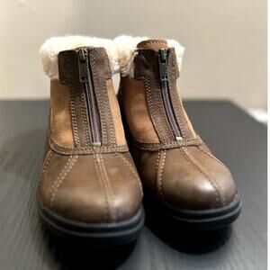 UGG Women´s Winter Western Hapsburg Zip Suede waterproof boots size 6